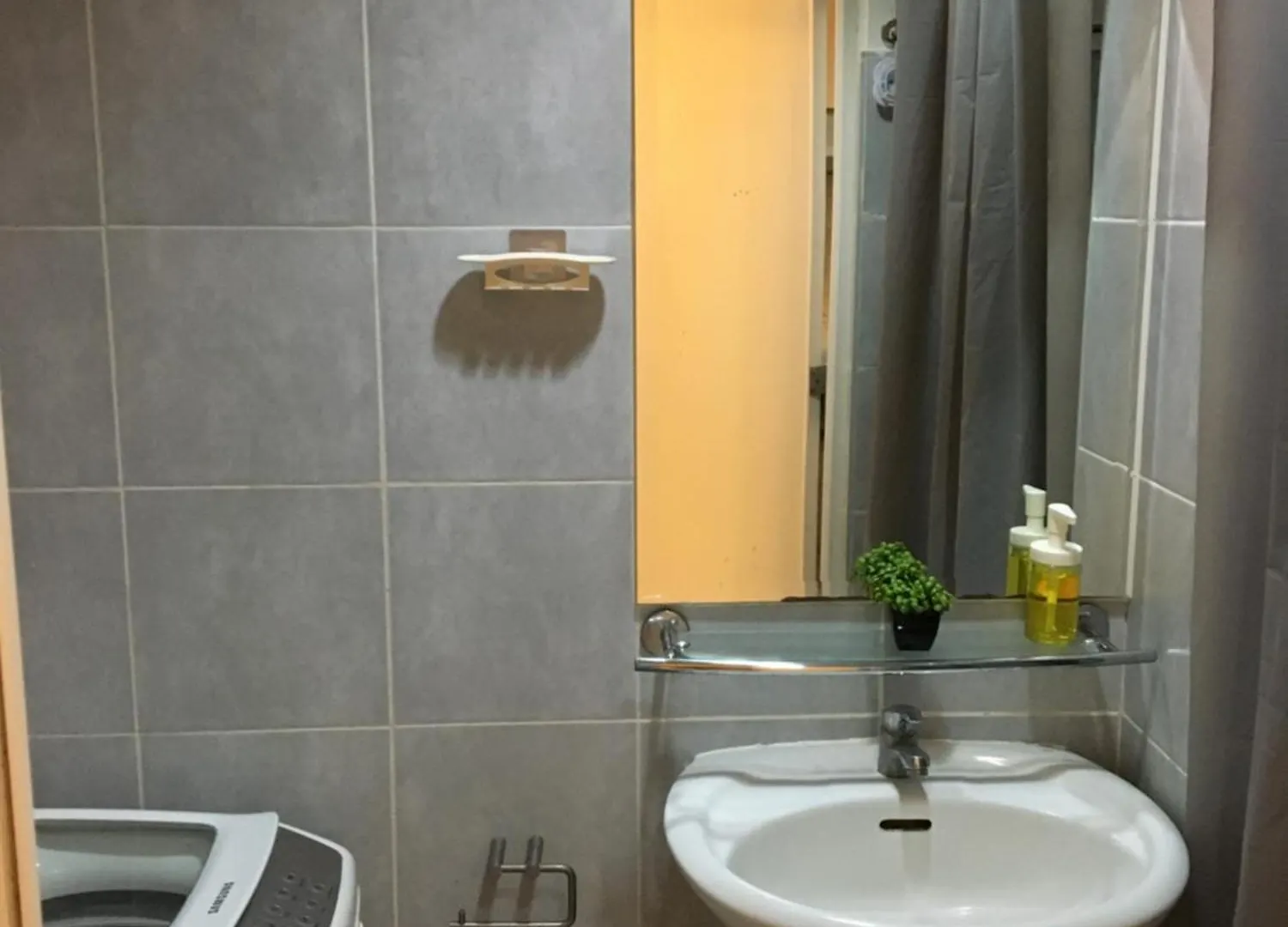 بيت شباب La Shirly Staycation باساي