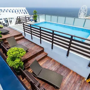Microtel By Wyndham Mall Of Pasay